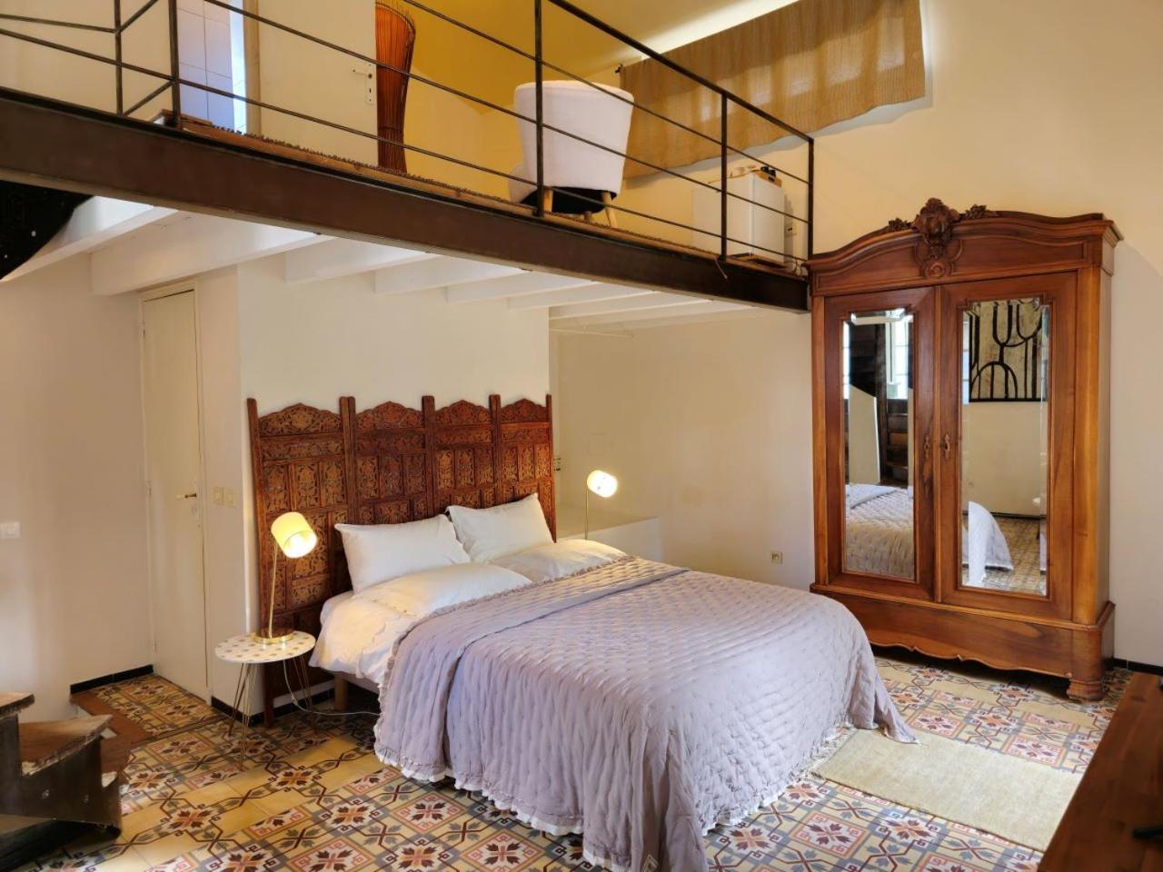 Bed and Breakfast Ancien Mas Du Moulin Эгальер Экстерьер фото